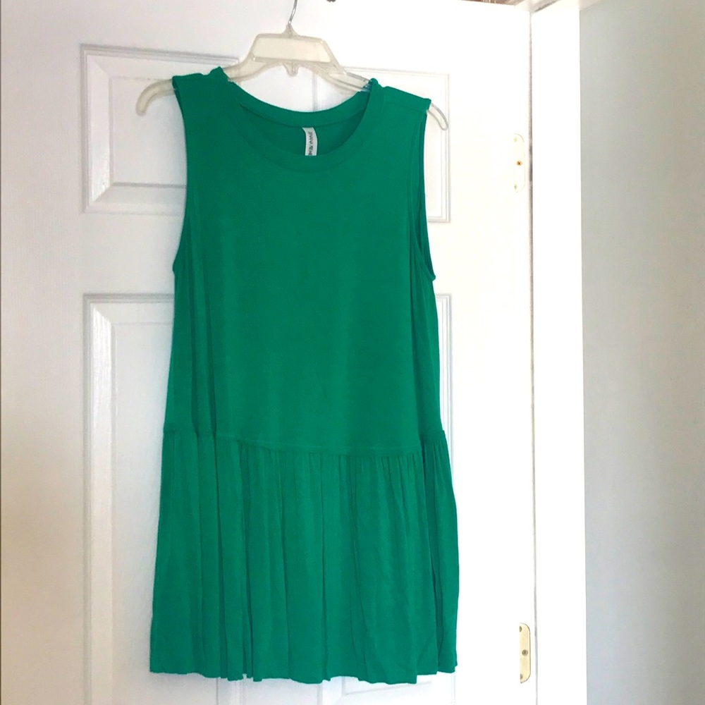 Ruffle Bottom Sleeveless Top